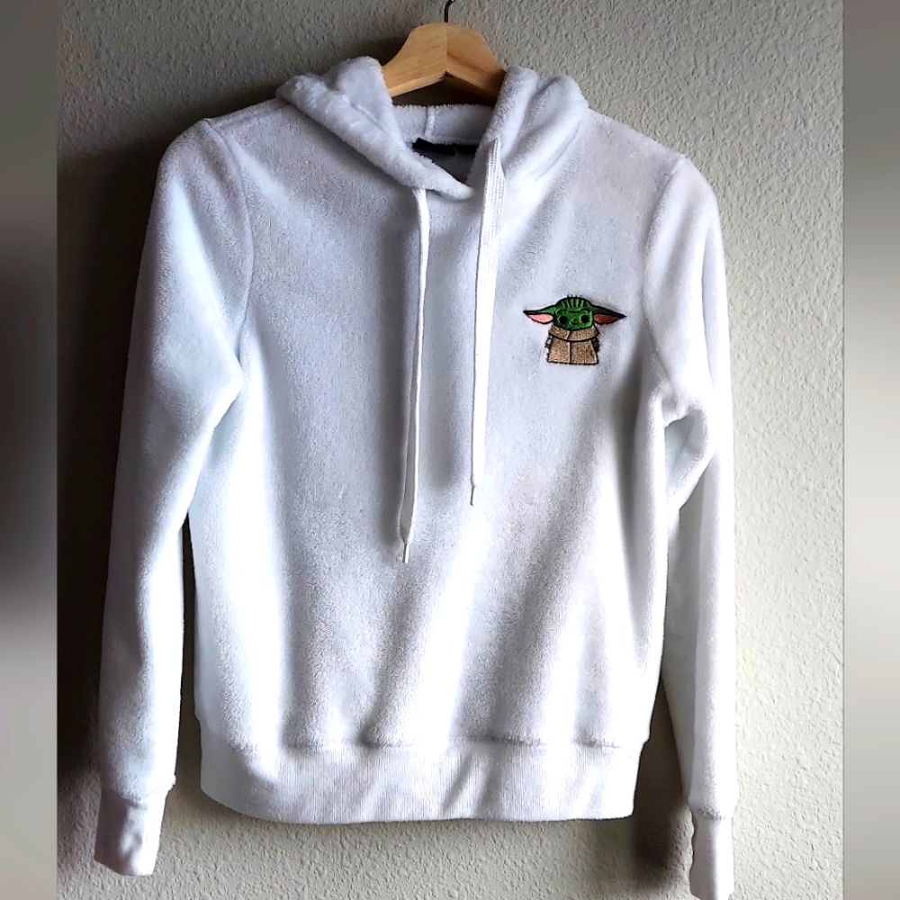 STAR WARS Mandalorian Grogu Fuzzy Pullover Hoodie Sweatshirt Embroidered Top